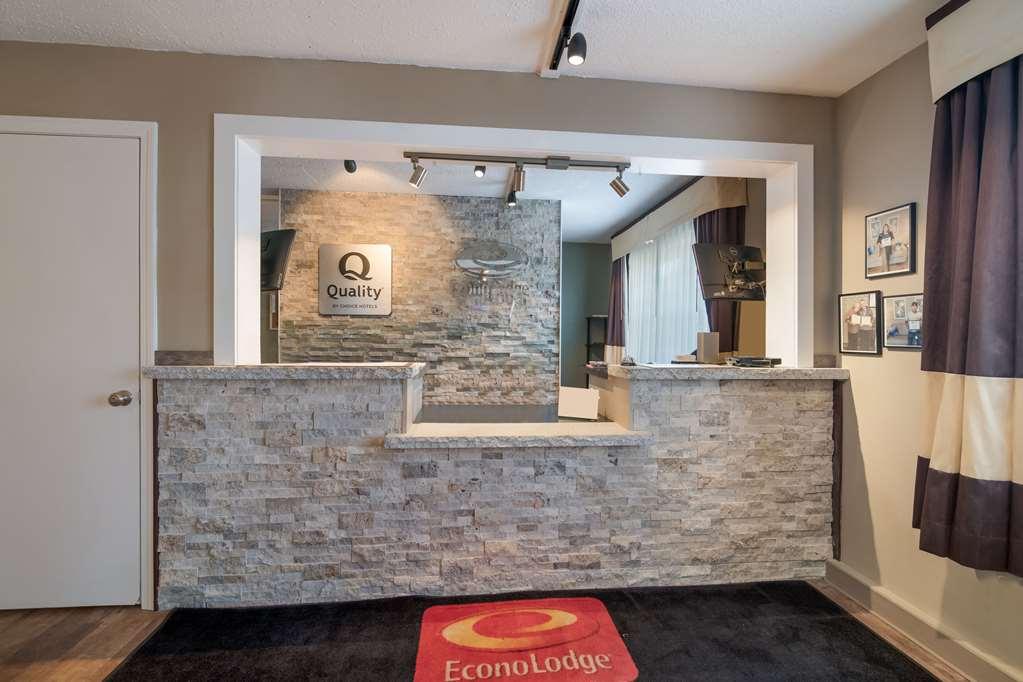 Econo Lodge Auburn Εσωτερικό φωτογραφία